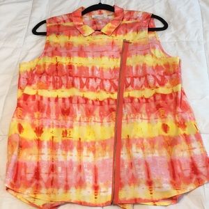 Short sleeve zip up shirt